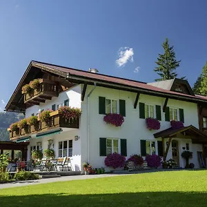 https://gastehaus-auerstuble.com-bavaria.com